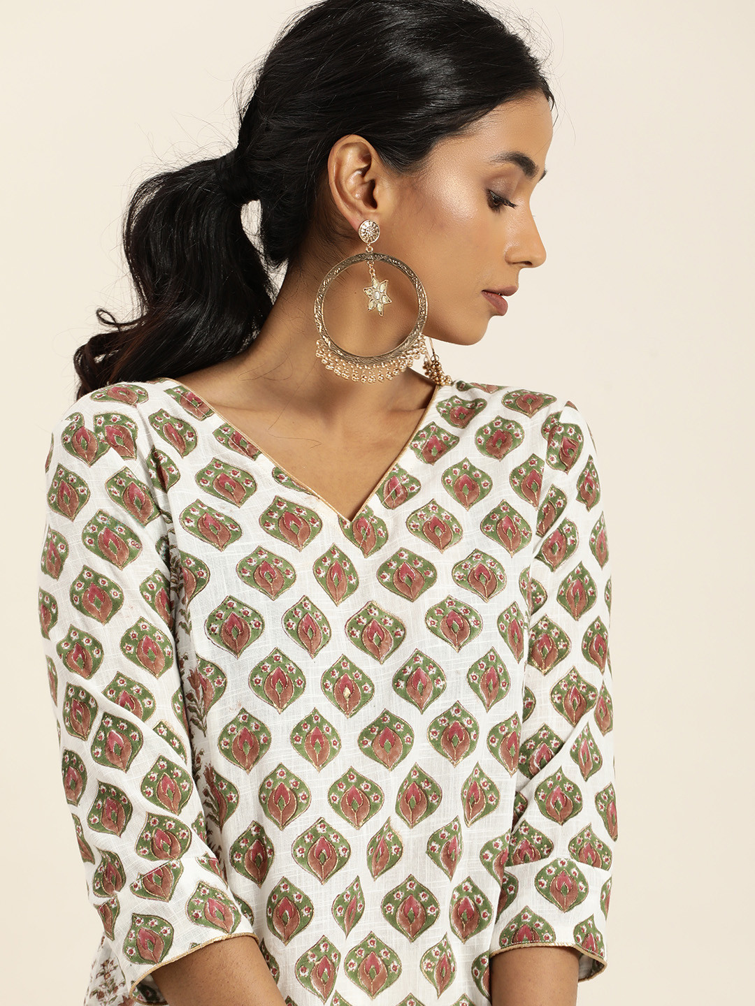

Taavi Women Off-White Printed Cheriyal Festive Gold Khari Block Print Straight Kurta