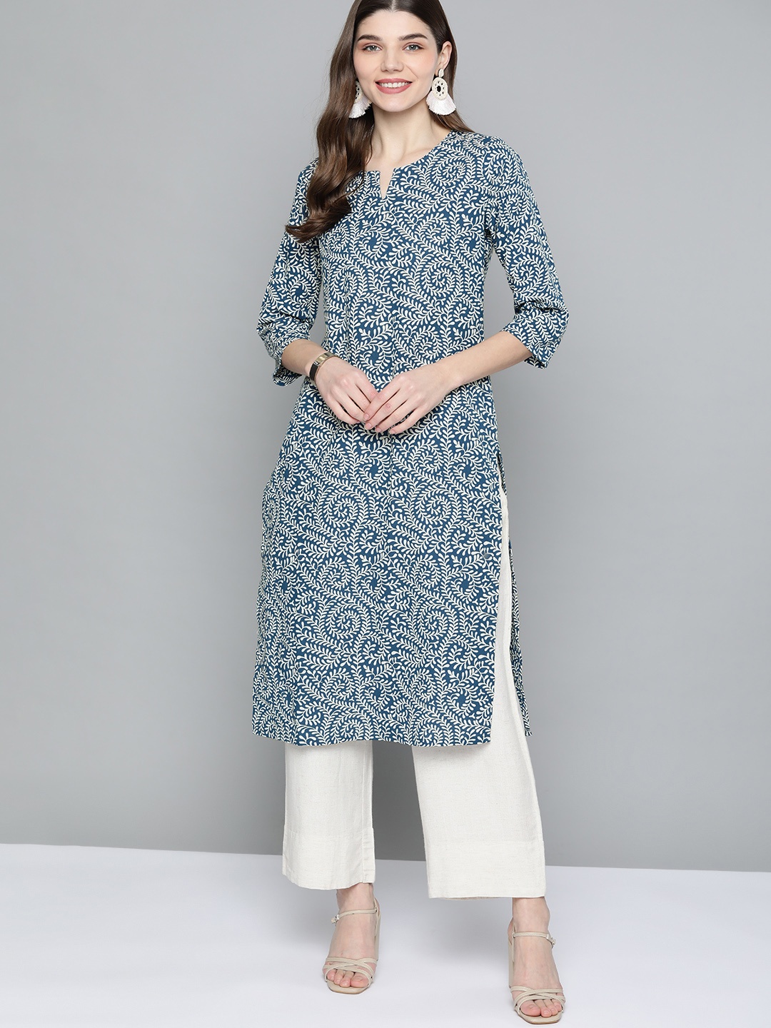 

HERE&NOW Women Blue & White Ethnic Motifs Printed Kurta
