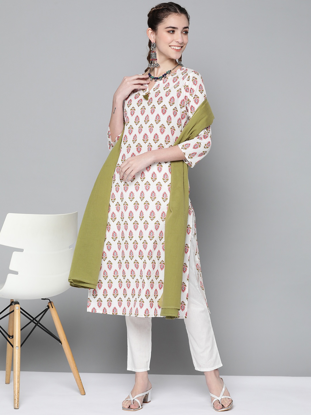 

HERE&NOW Women White Pure Cotton Ethnic Motifs Print Kurta with Trousers & Dupatta