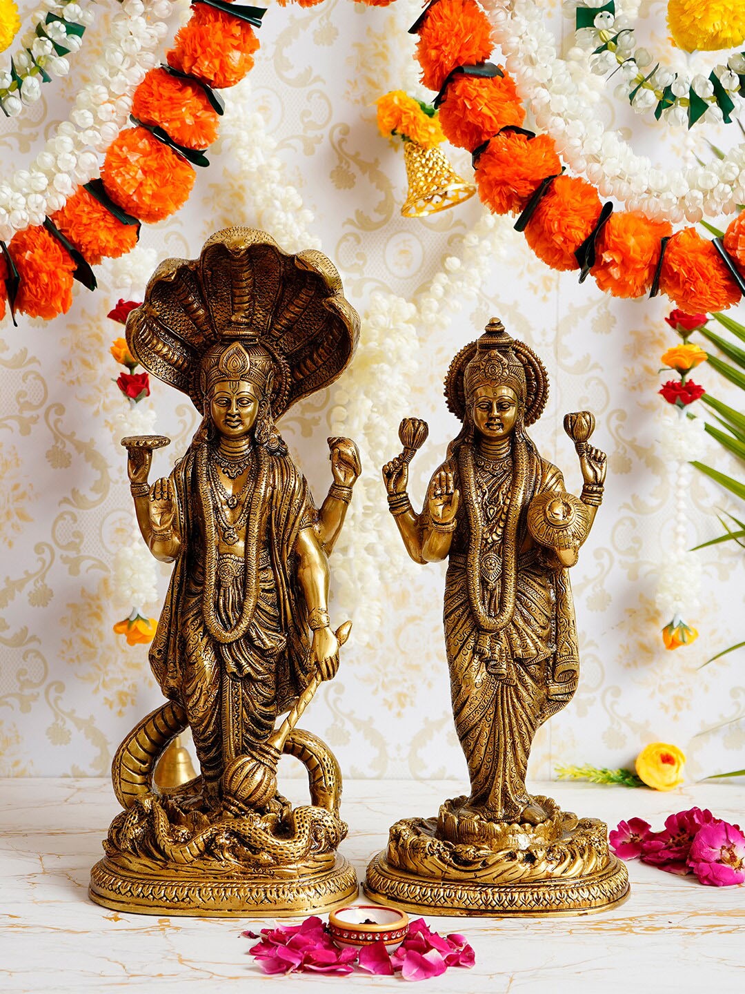 

eCraftIndia Lord Vishnu and Goddess Laxmi Handcrafted Brass Idol, Gold