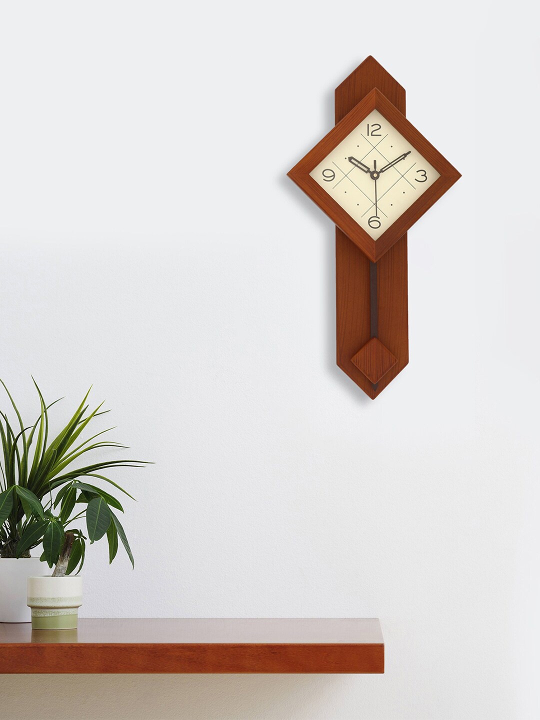 

eCraftIndia Brown & White Textured Geometric Contemporary Pendulum Wall Clock