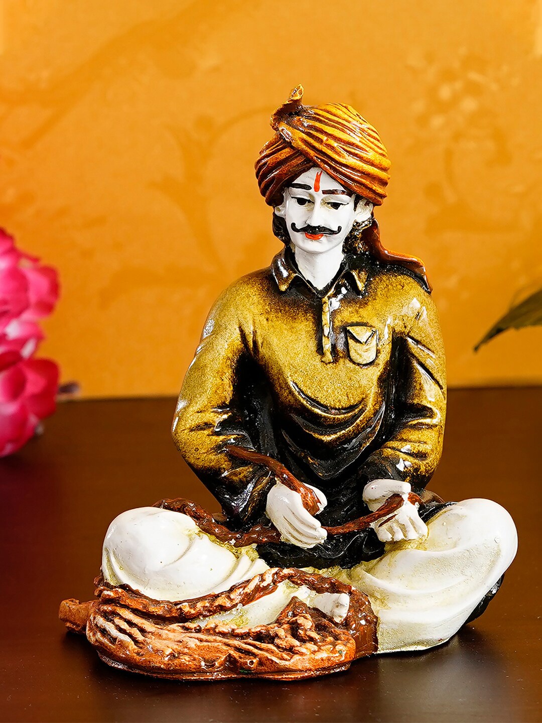 

eCraftIndia White & Gold-Toned Rajasthani Working Man Handcrafted Decorative Showpiece