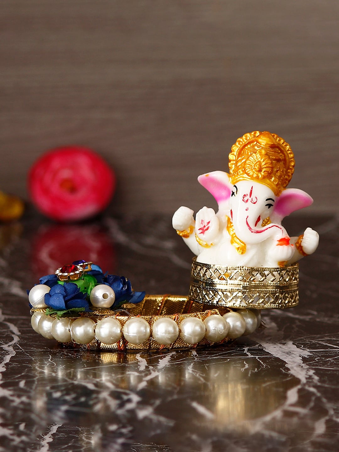 

eCraftIndia White & Green Handcrafted Lord Ganesha Showpiece