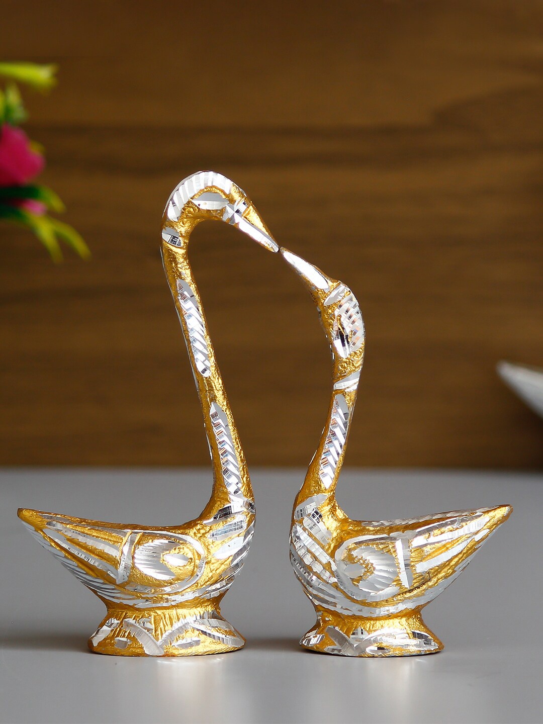 

eCraftIndia Set Of 2 Gold-Toned & Silver-Toned Handcrafted Decorative Figurine Showpieces