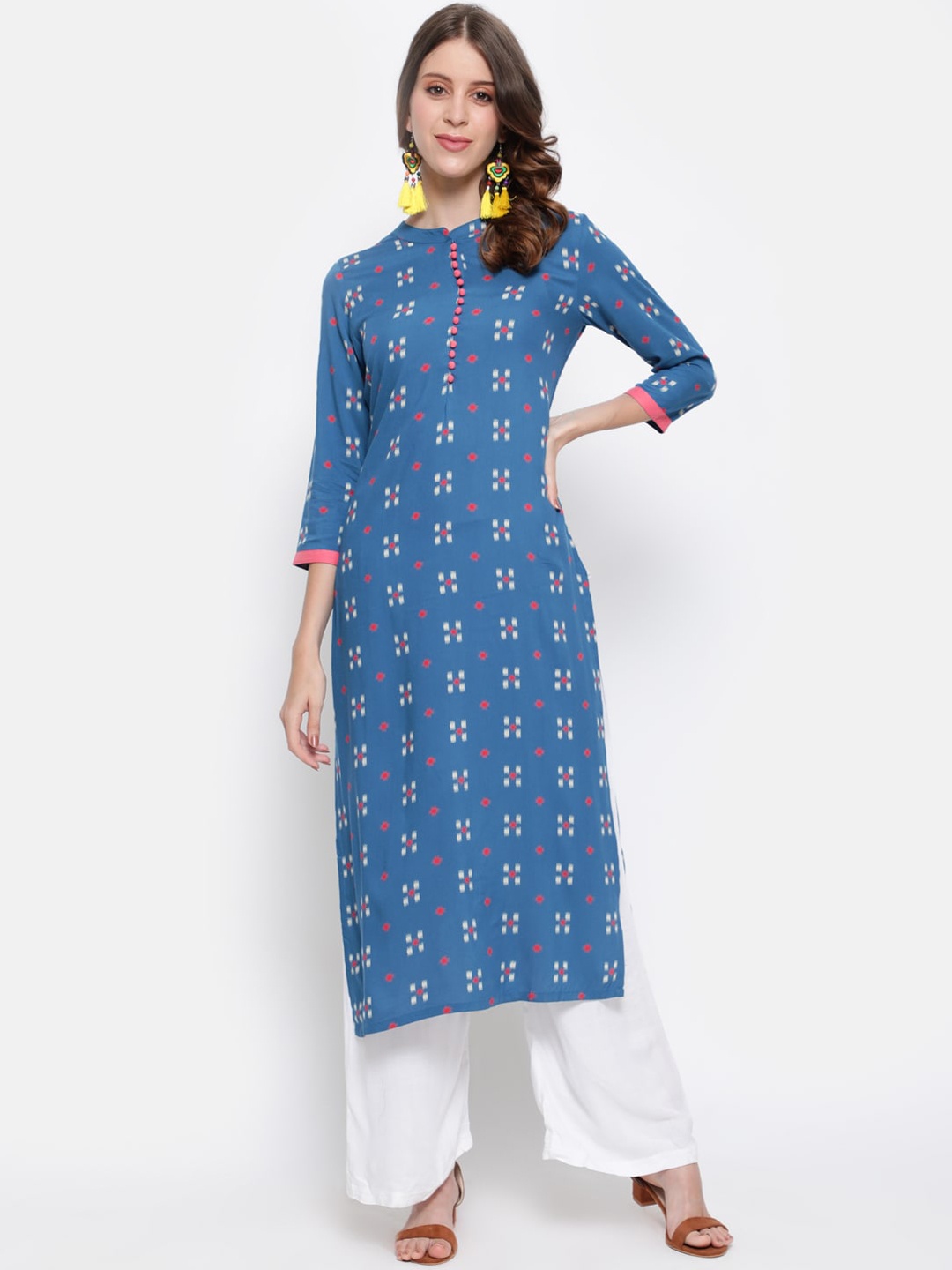

antaran Women Blue Geometric Printed Thread Work Kurta