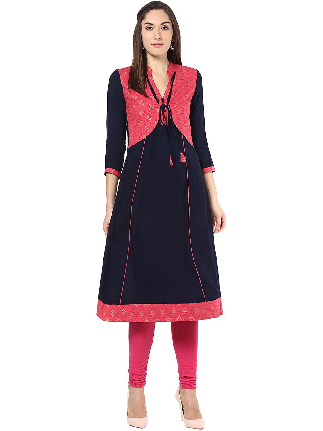 

StyleStone Women Red & Black Printed Pure Cotton Anarkali Kurta