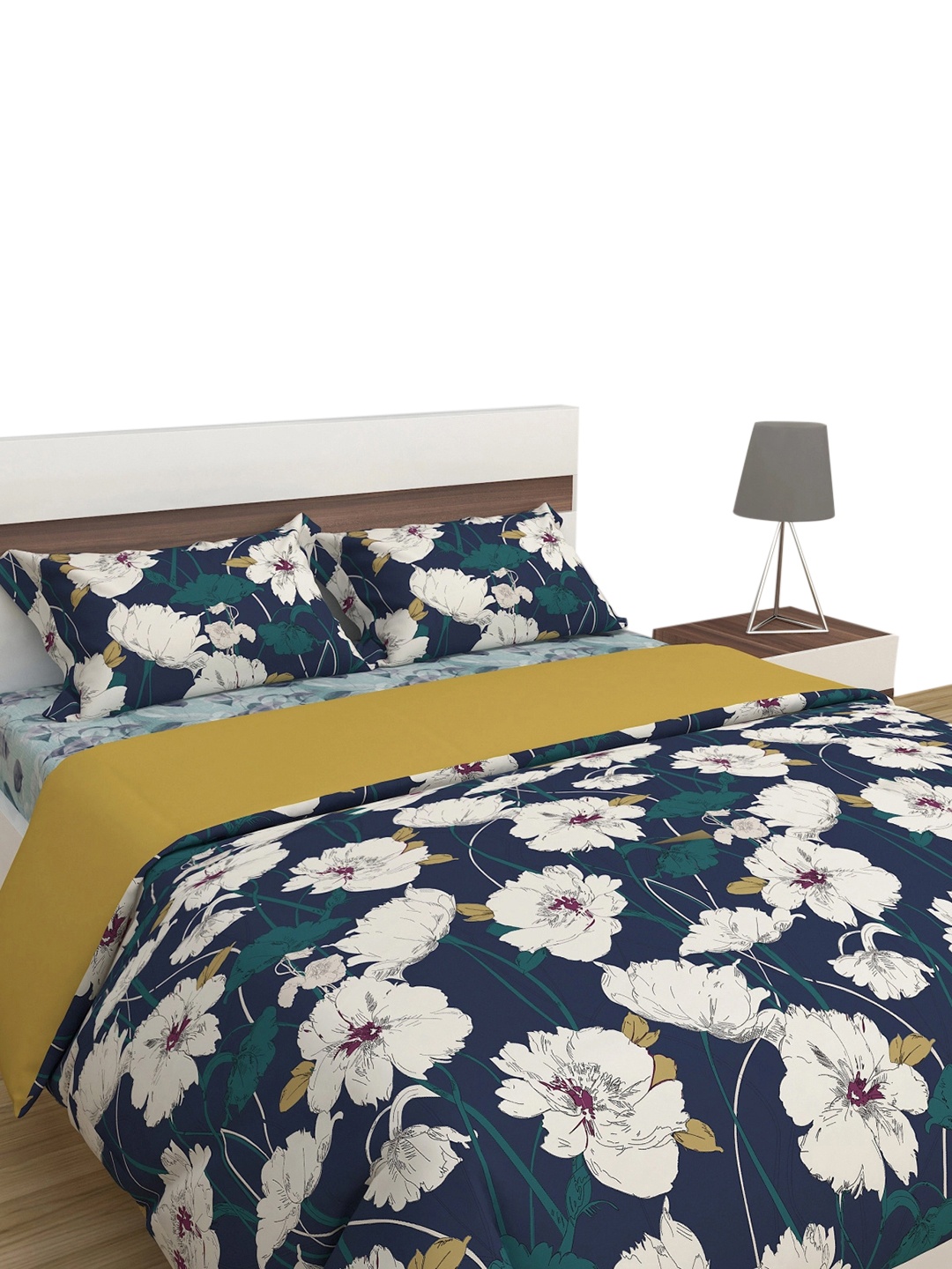 

Home Centre Scarlet Floral 1 Queen Bedsheet & 1 Comforter with 2 Pillow Covers, Blue