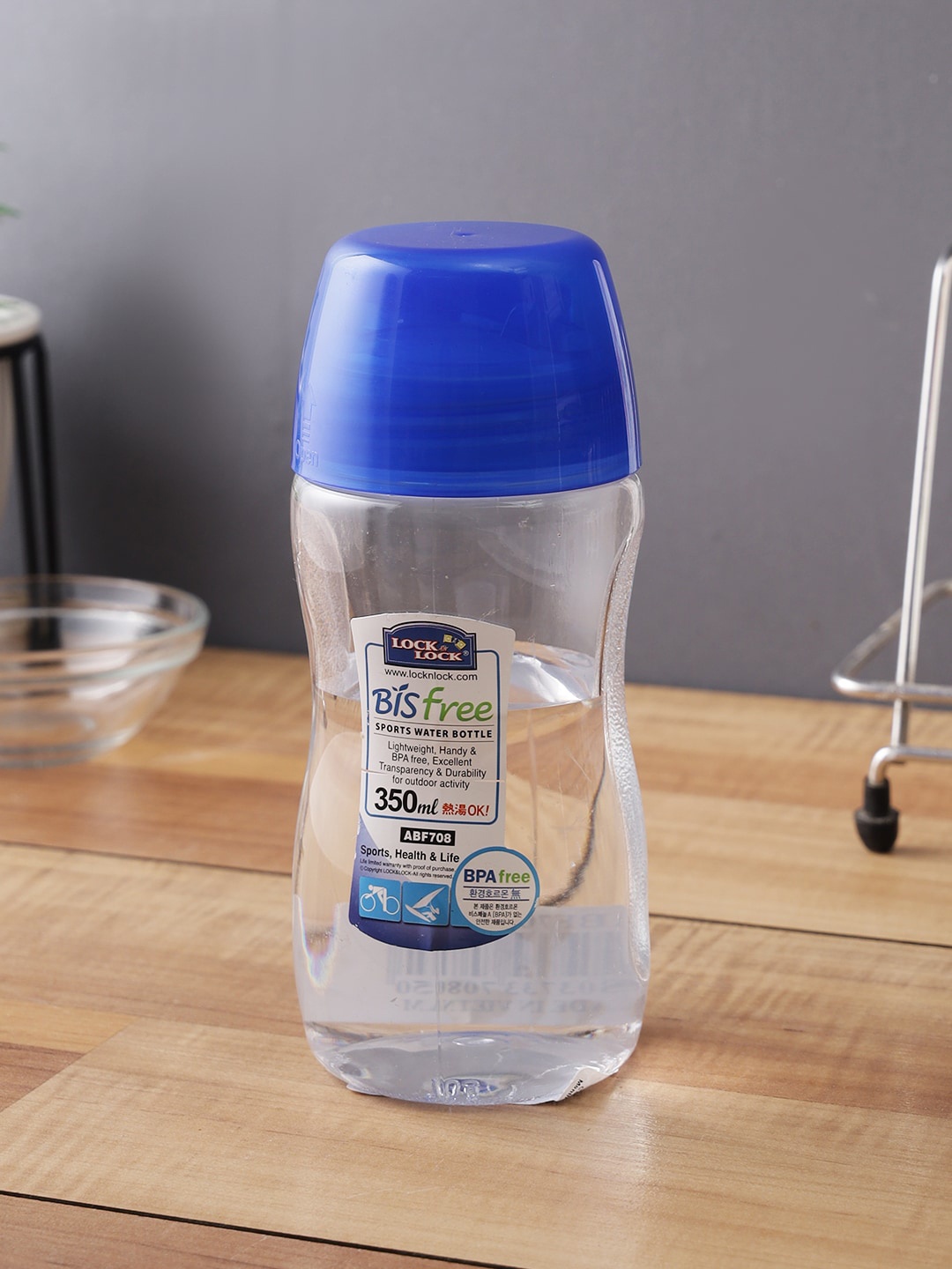 

Lock & Lock Plastic Transparent Sports Water Bottle With Blue Lid
