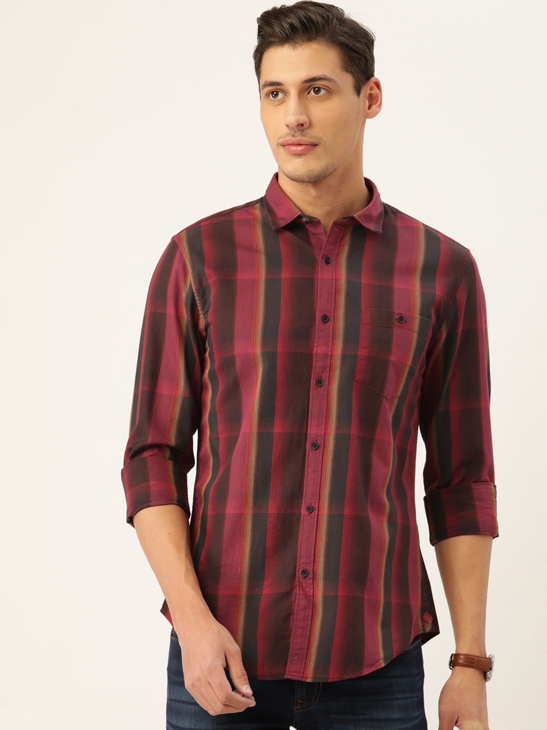 

Peter England Casuals Men Maroon Pure Cotton Slim Fit Checked Casual Shirt