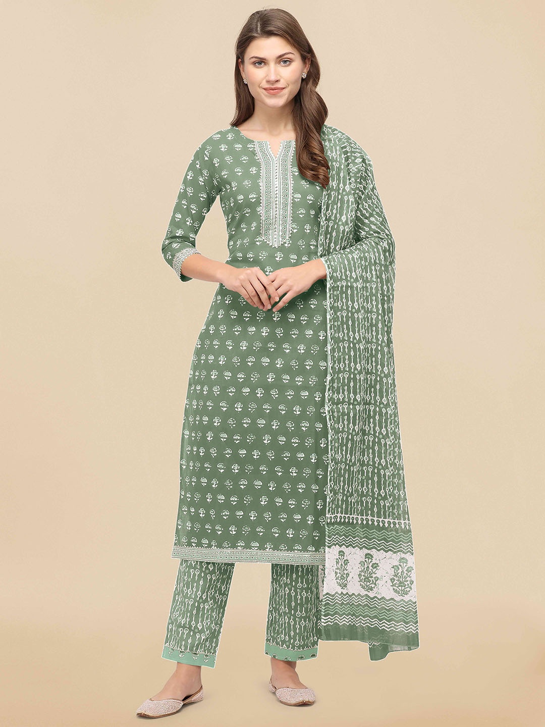 

KALINI Women Green Ethnic Motifs Printed Regular Gotta Patti Kurta with Palazzos & With Dupatta