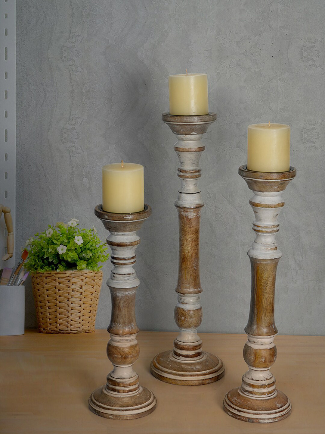 

Fos Lighting Set of 3 Wooden Pillar Candle Stands, White