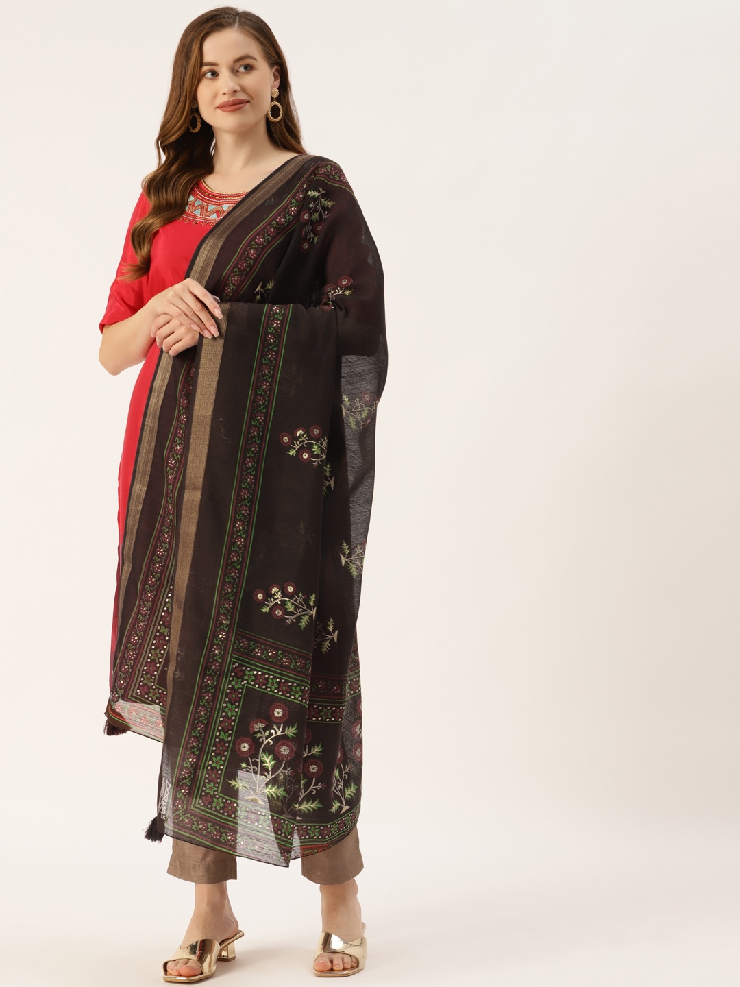 

Molcha Brown & Red Printed Dupatta