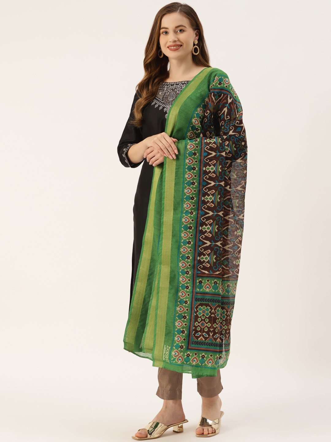 

Molcha Green & Brown Ethnic Motifs Printed Dupatta