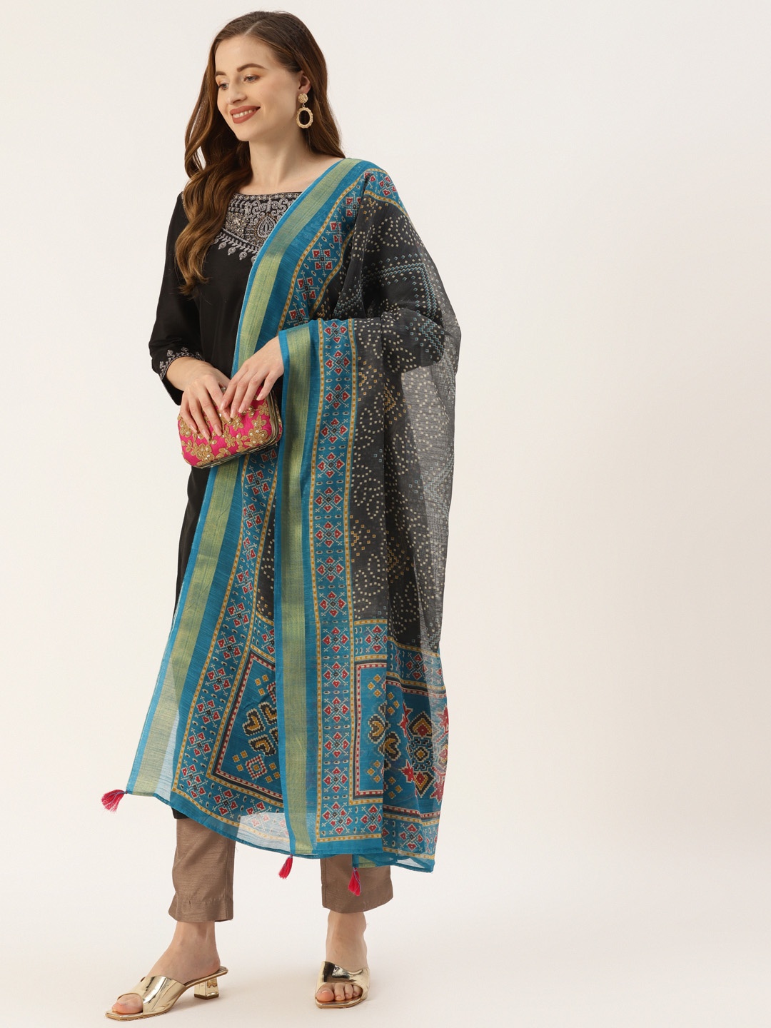 

Molcha Blue Ethnic Motifs Printed Dupatta