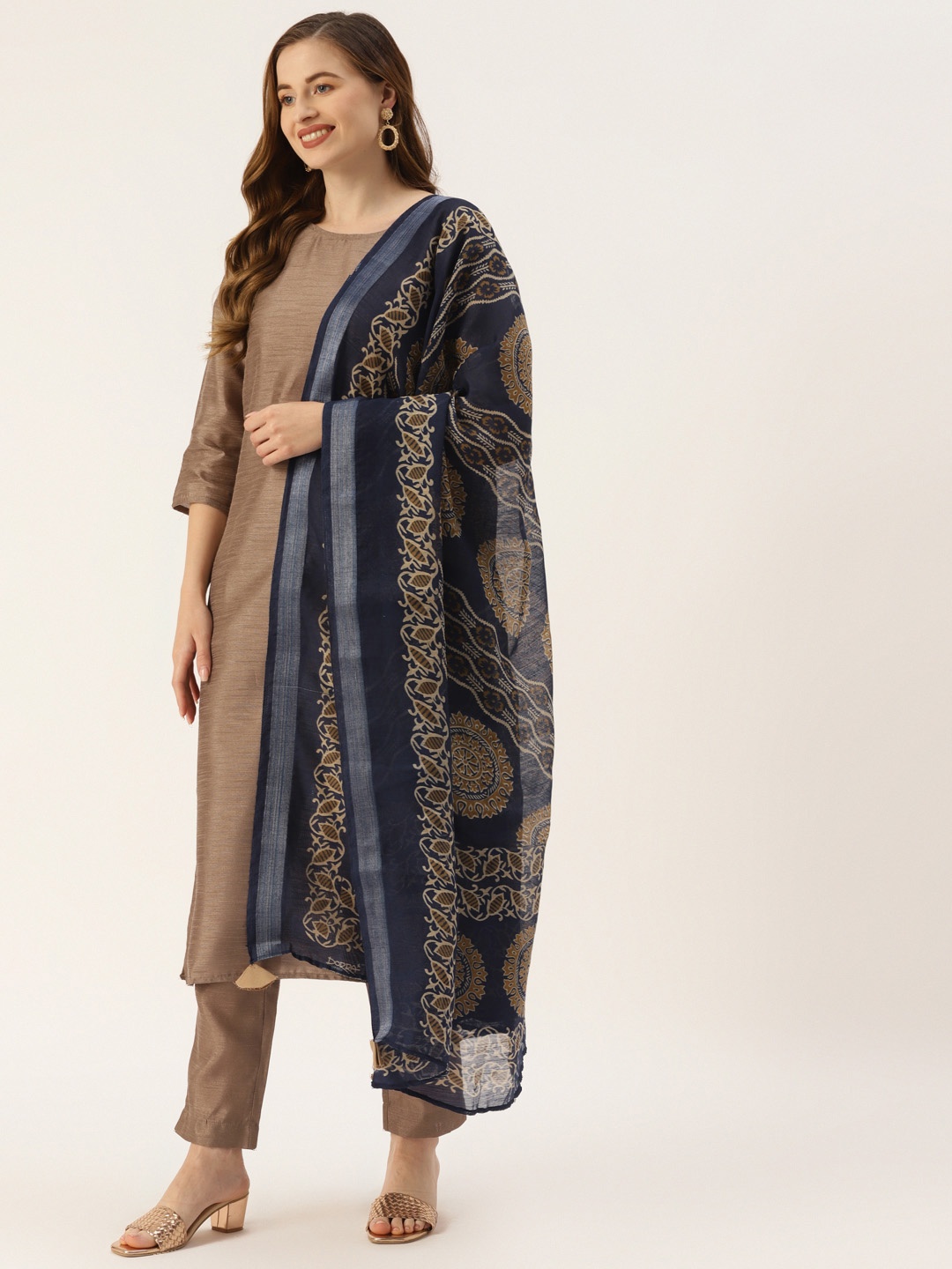 

Molcha Blue Ethnic Motifs Printed Dupatta