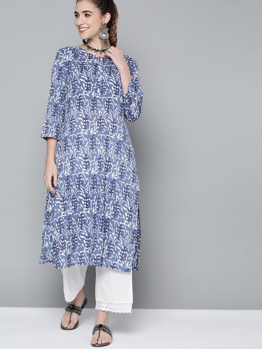 

HERE&NOW Women Blue & White Ethnic Motifs Printed Kurta