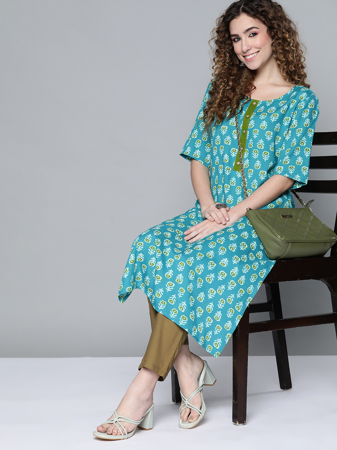 

HERE&NOW Women Blue & Green Ethnic Motifs Printed Kurta