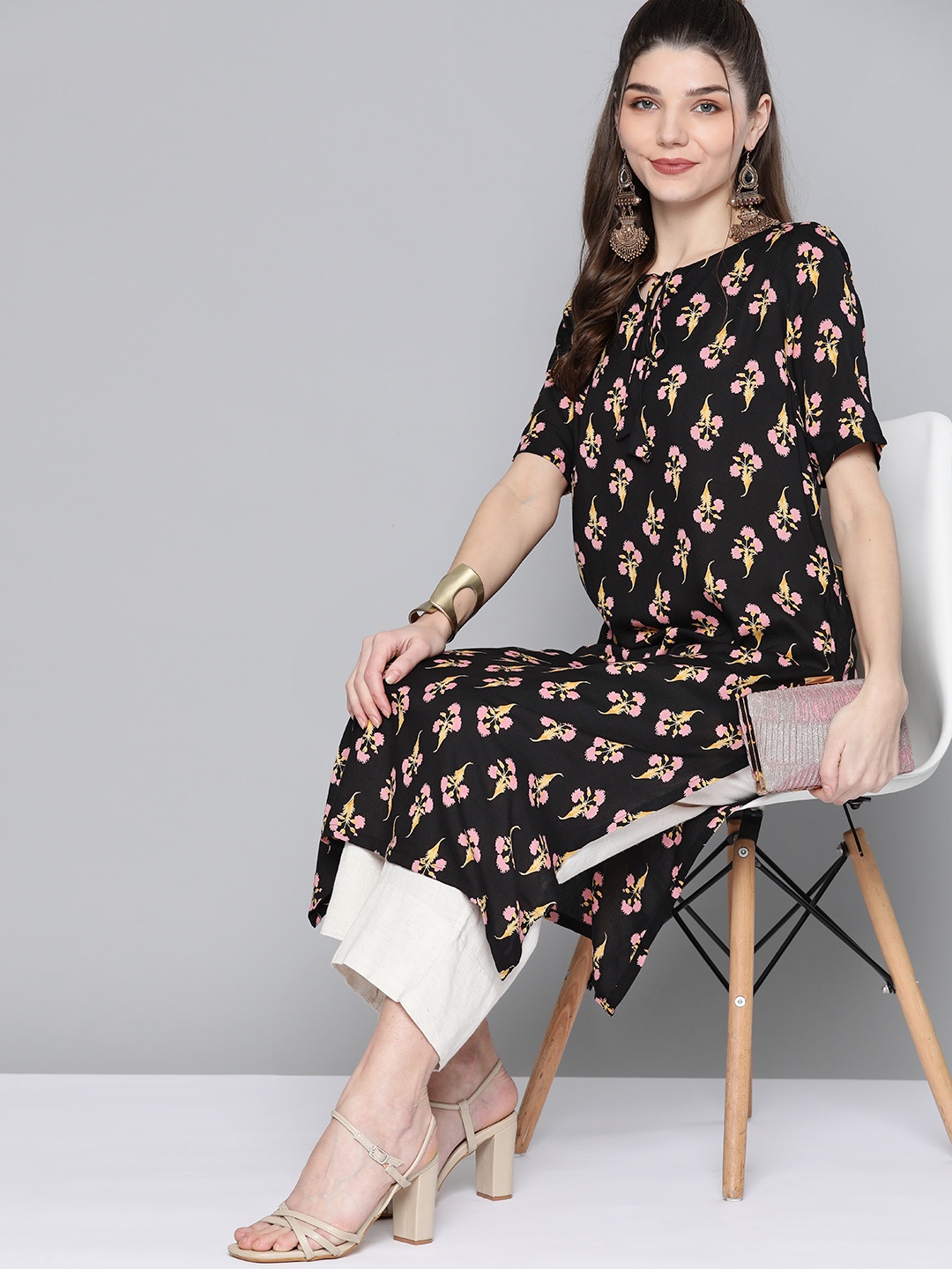 

HERE&NOW Women Black & Pink Tie-Up Neck Floral Printed Kurta