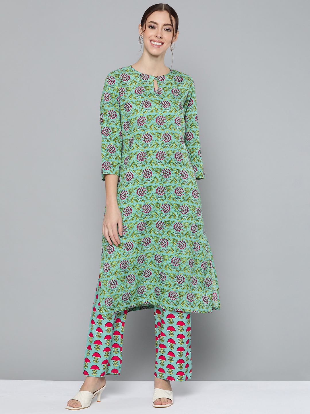 

HERE&NOW Women Sea Green & Red Ethnic Motifs Print Regular Kurta with Palazzo
