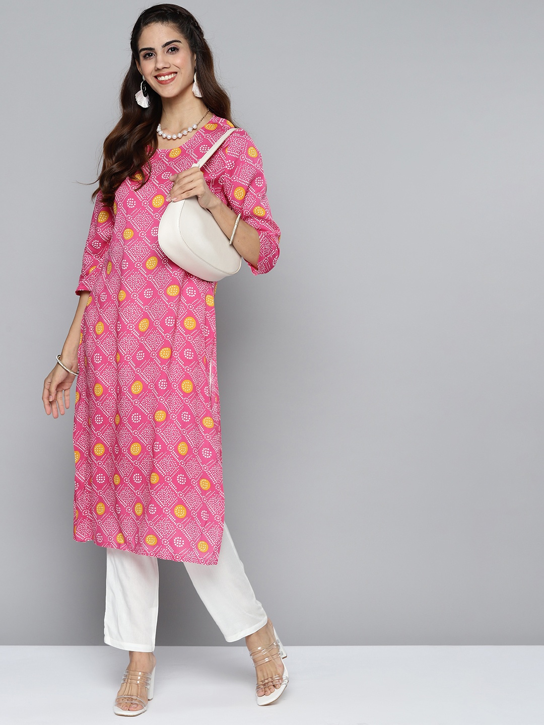 

HERE&NOW Women Pink & White Bandhani Printed Kurta with Trousers