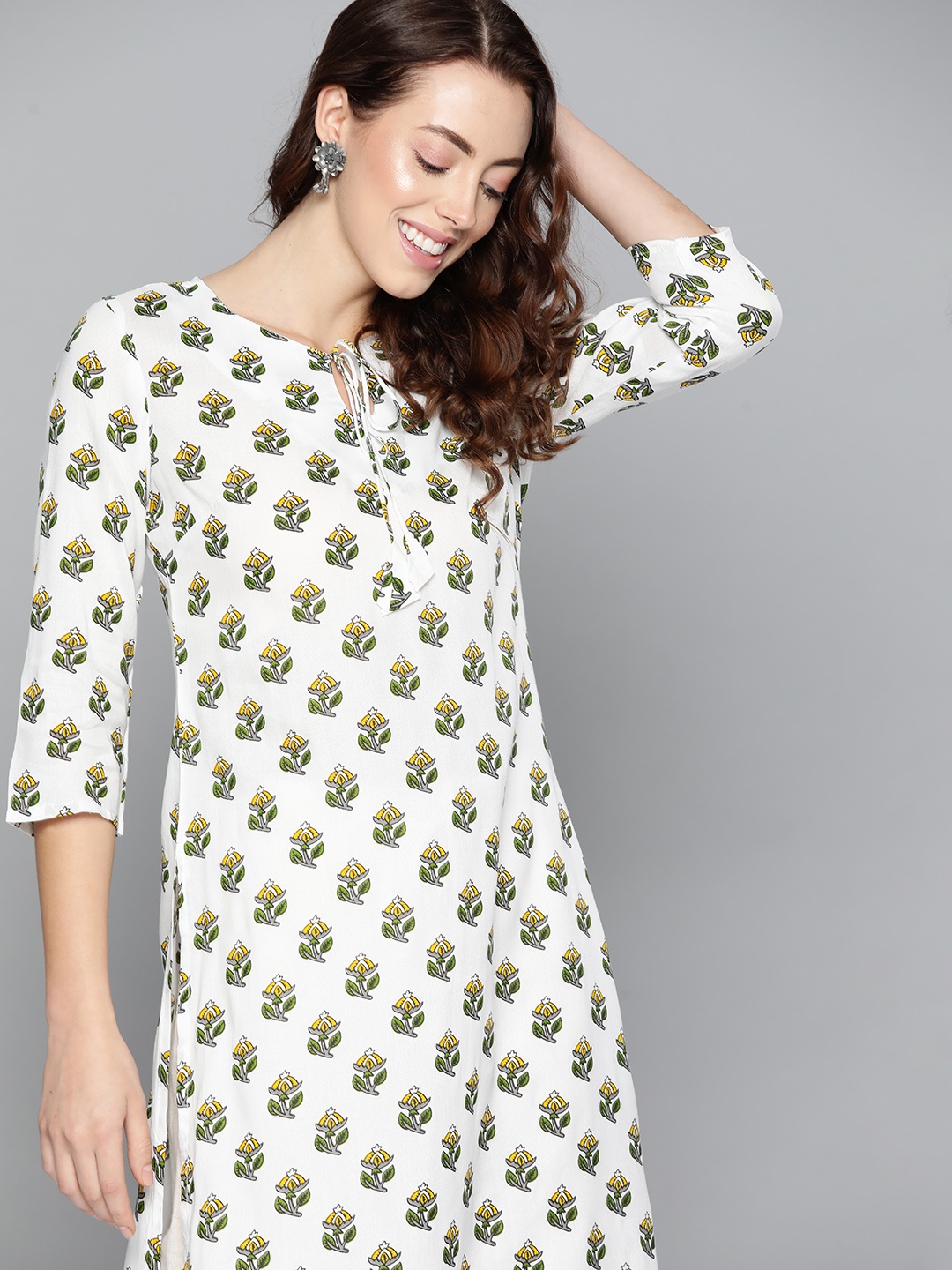 

HERE&NOW Women White & Green Ethnic Motifs Printed Kurta
