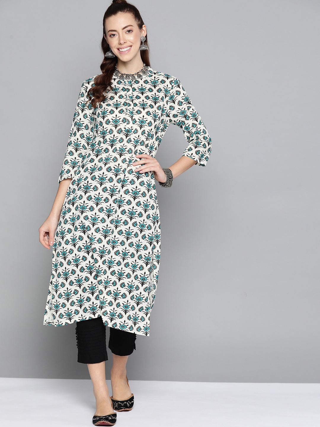 

HERE&NOW Women White Quirky Printed Kurta