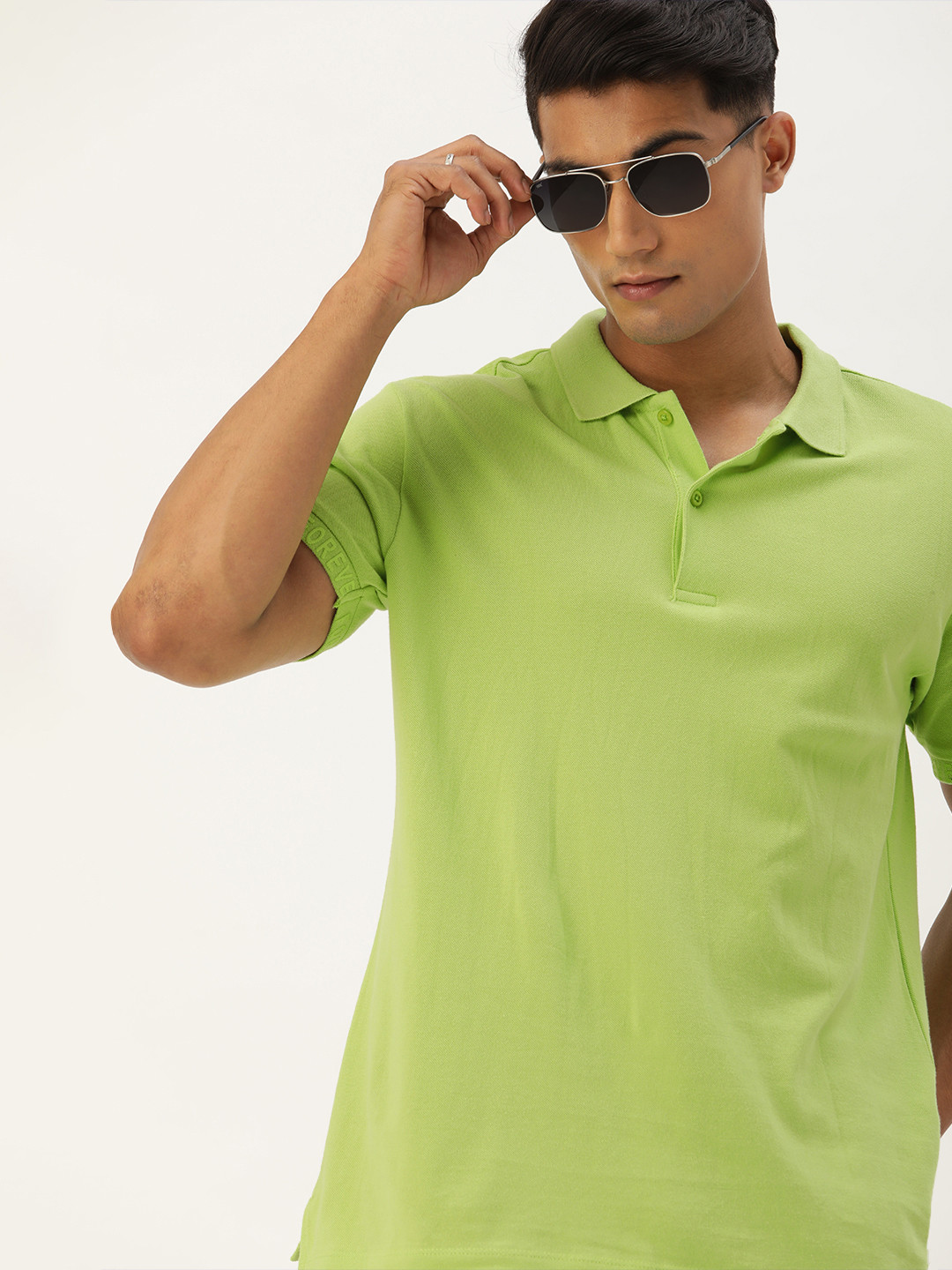

FOREVER 21 Men Green Solid Polo Collar Pure Cotton T-shirt