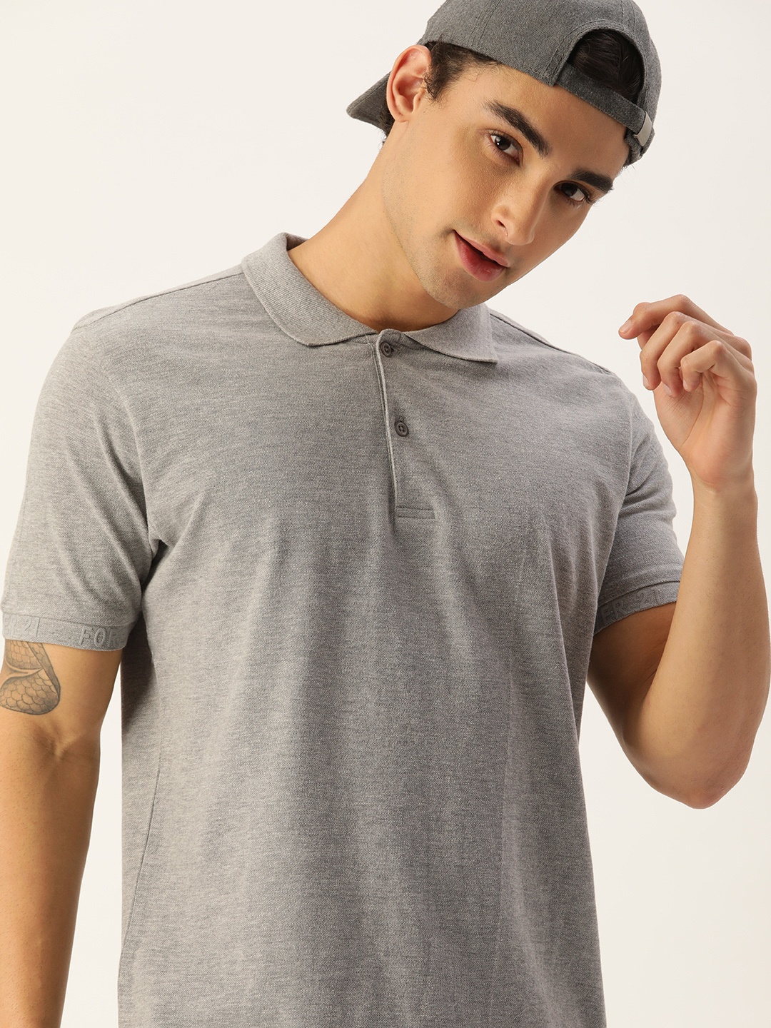 

FOREVER 21 Men Grey Solid Polo Collar T-shirt