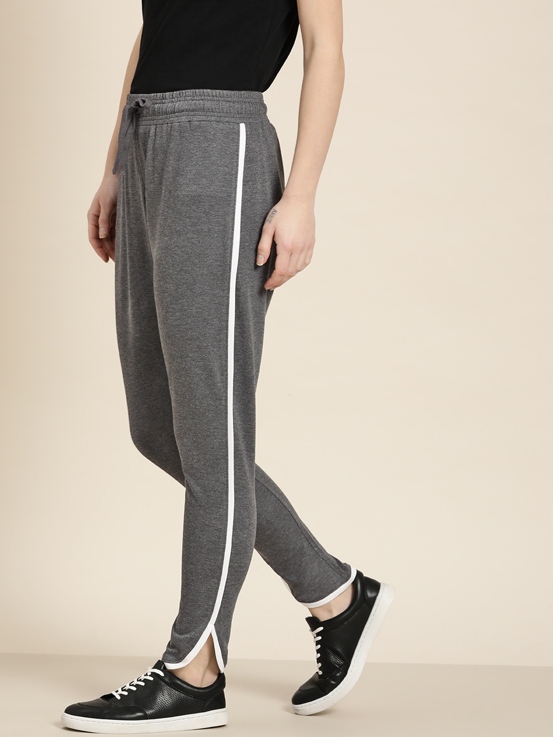 

her by invictus Women Solid Track Pants, Charcoal