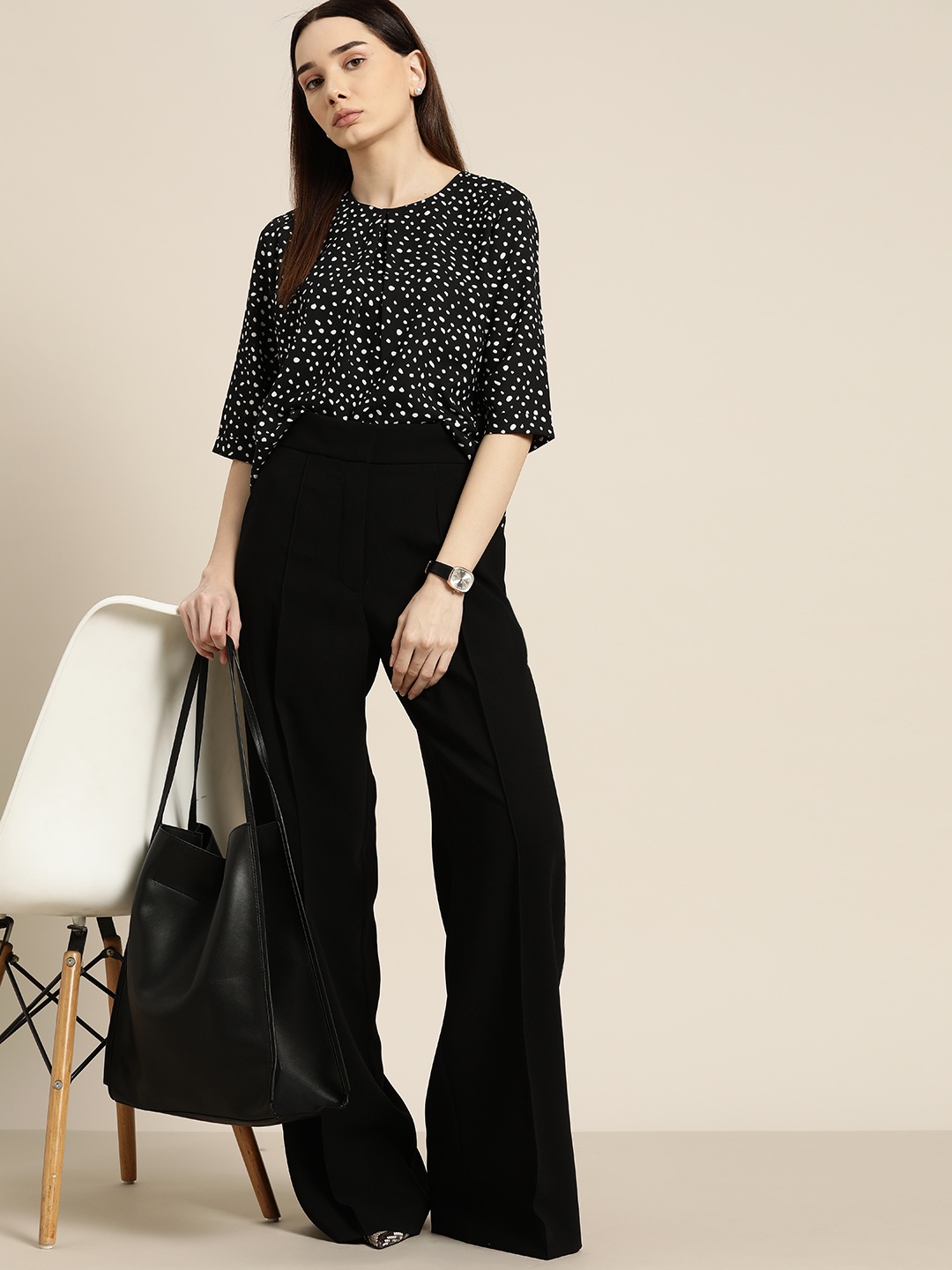 

her by invictus Black & White Printed Pleated Top