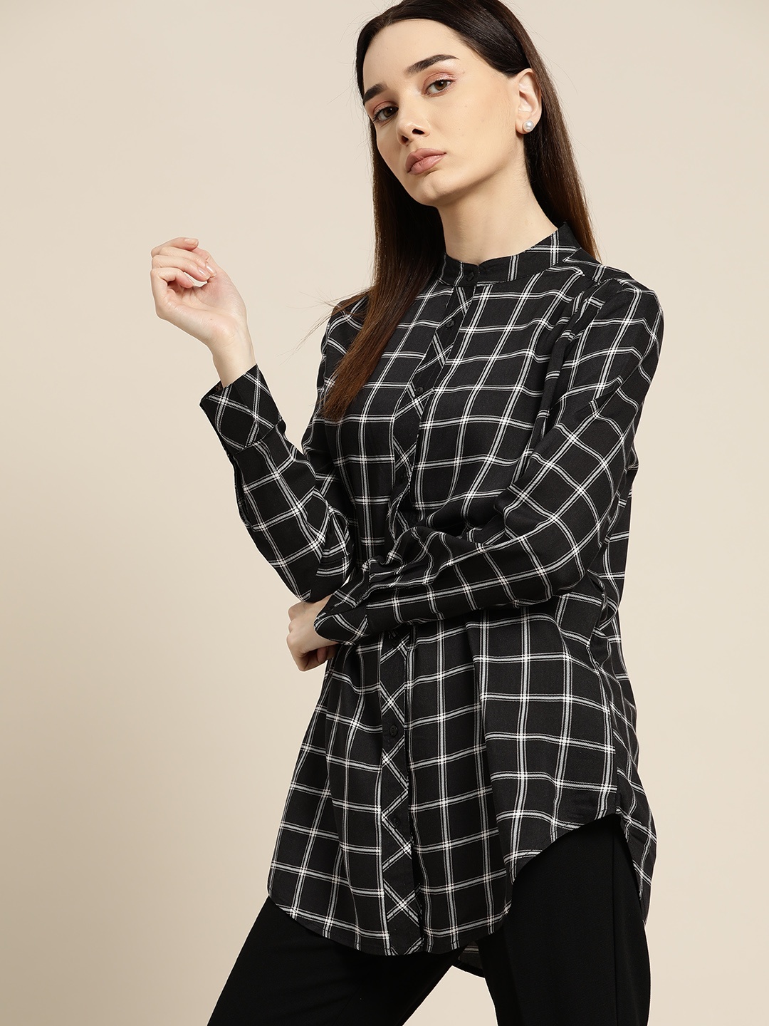 

her by invictus Women Black & White Windowpane Checks Longline Casual Shirt