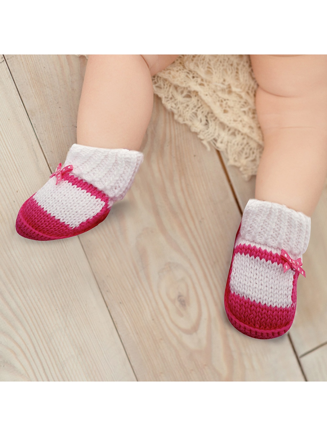 

Baby Moo Infant Kids White & Pink Knitted Cotton Booties