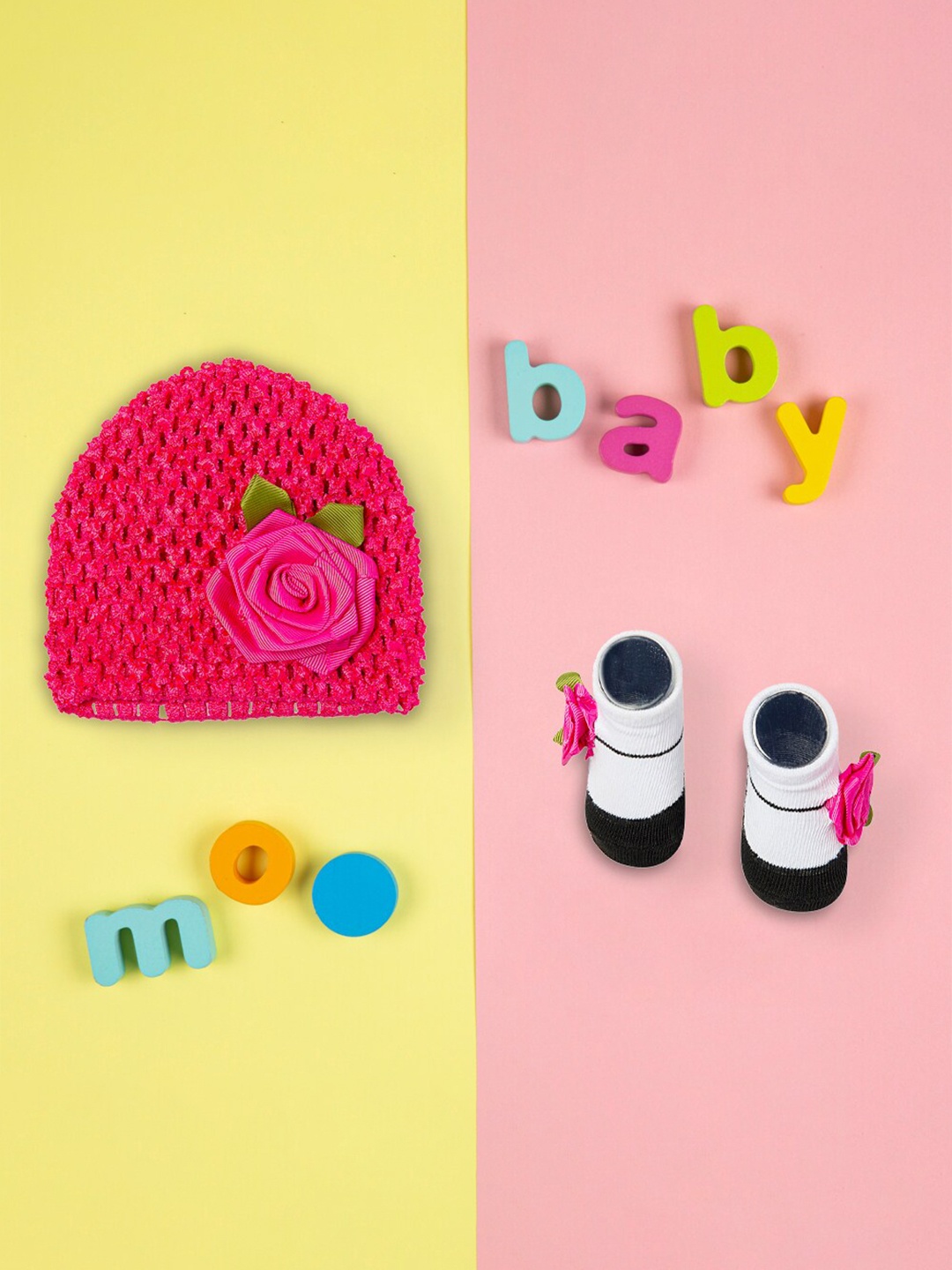 

Baby Moo Girls Fuchsia Pink & White Beanie & Socks Set