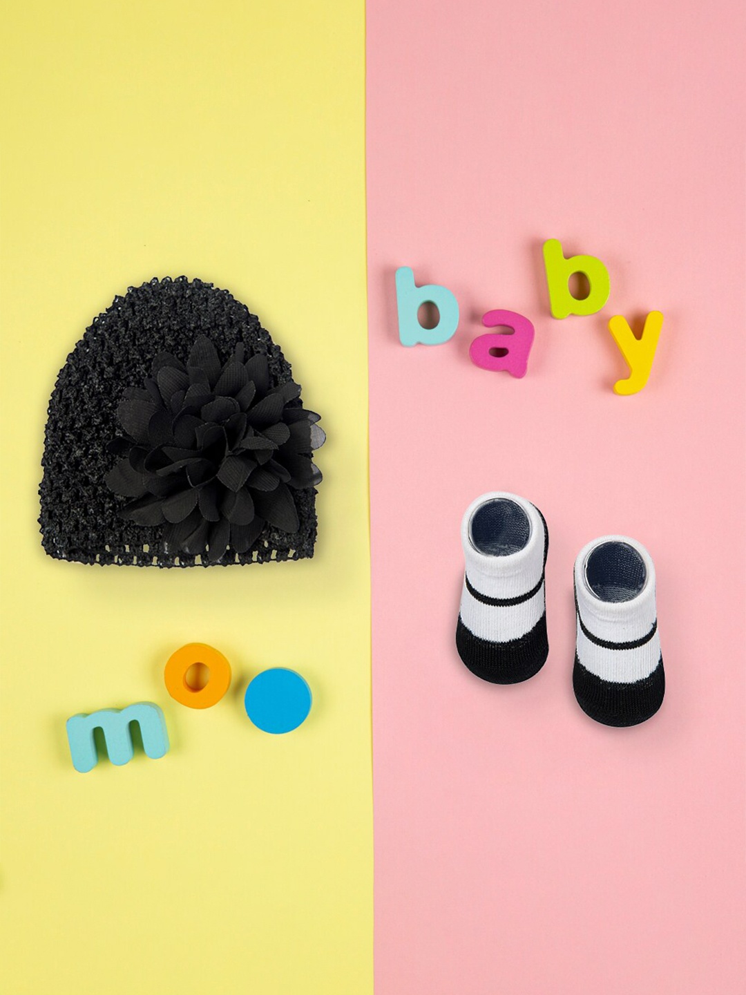 

Baby Moo Girls Black & White Beanie Cap & Socks