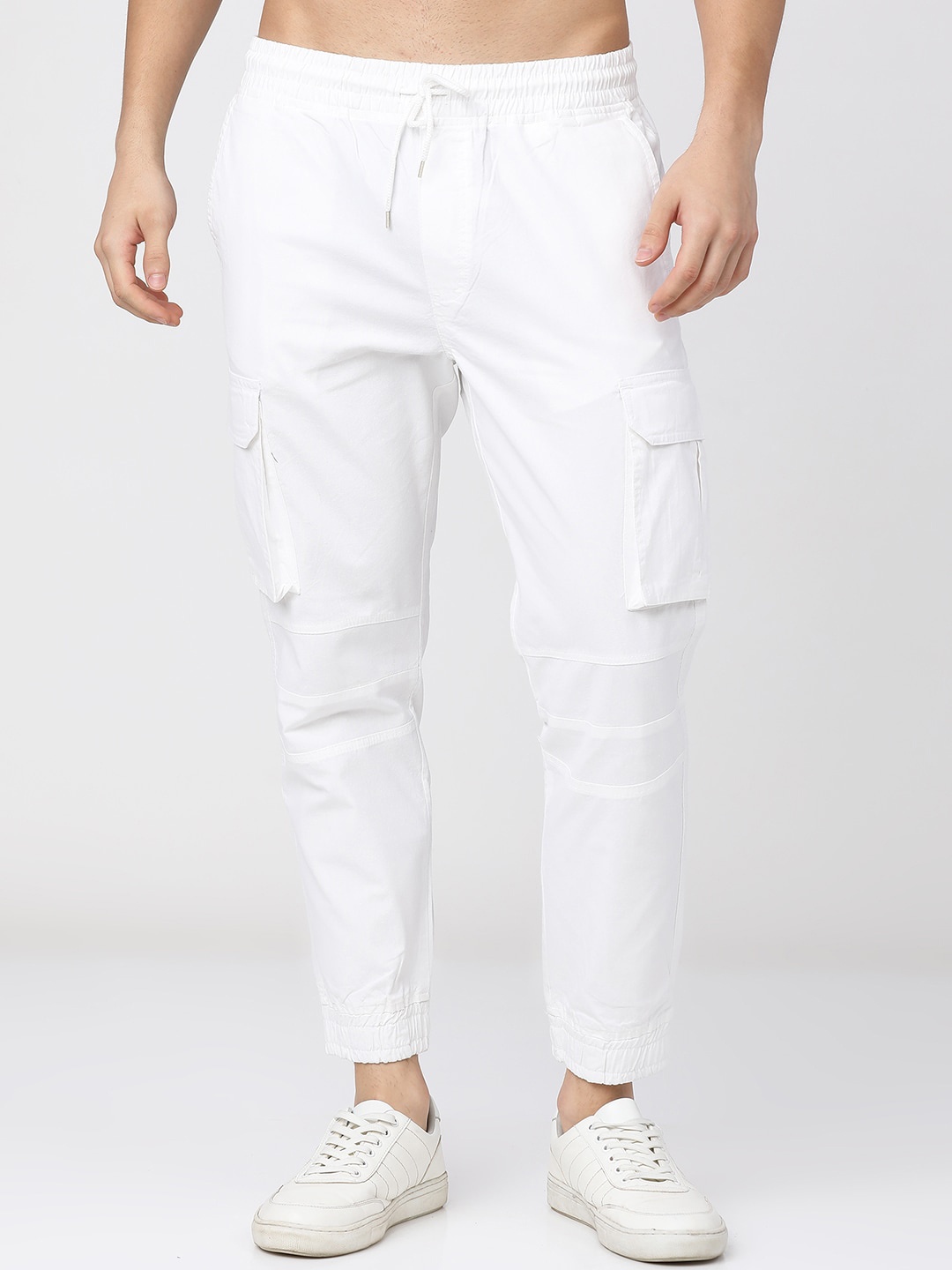 

HIGHLANDER Men White Slim Fit Easy Wash Cargos Trousers