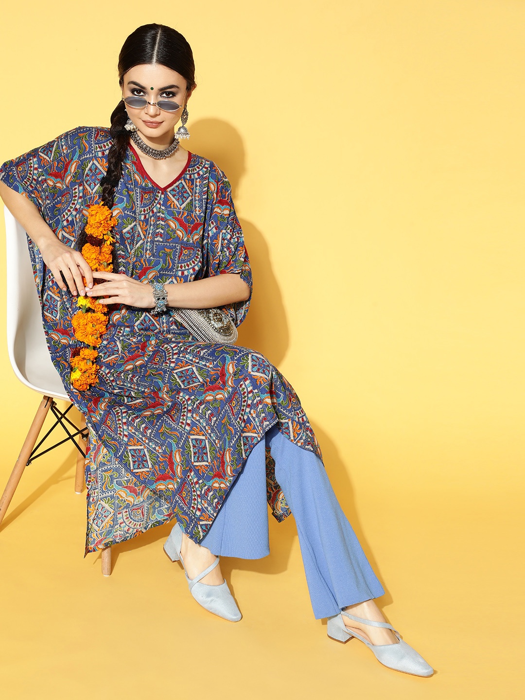 

Sangria Women Blue & Orange Ethnic Motifs Printed Kaftan Kurta