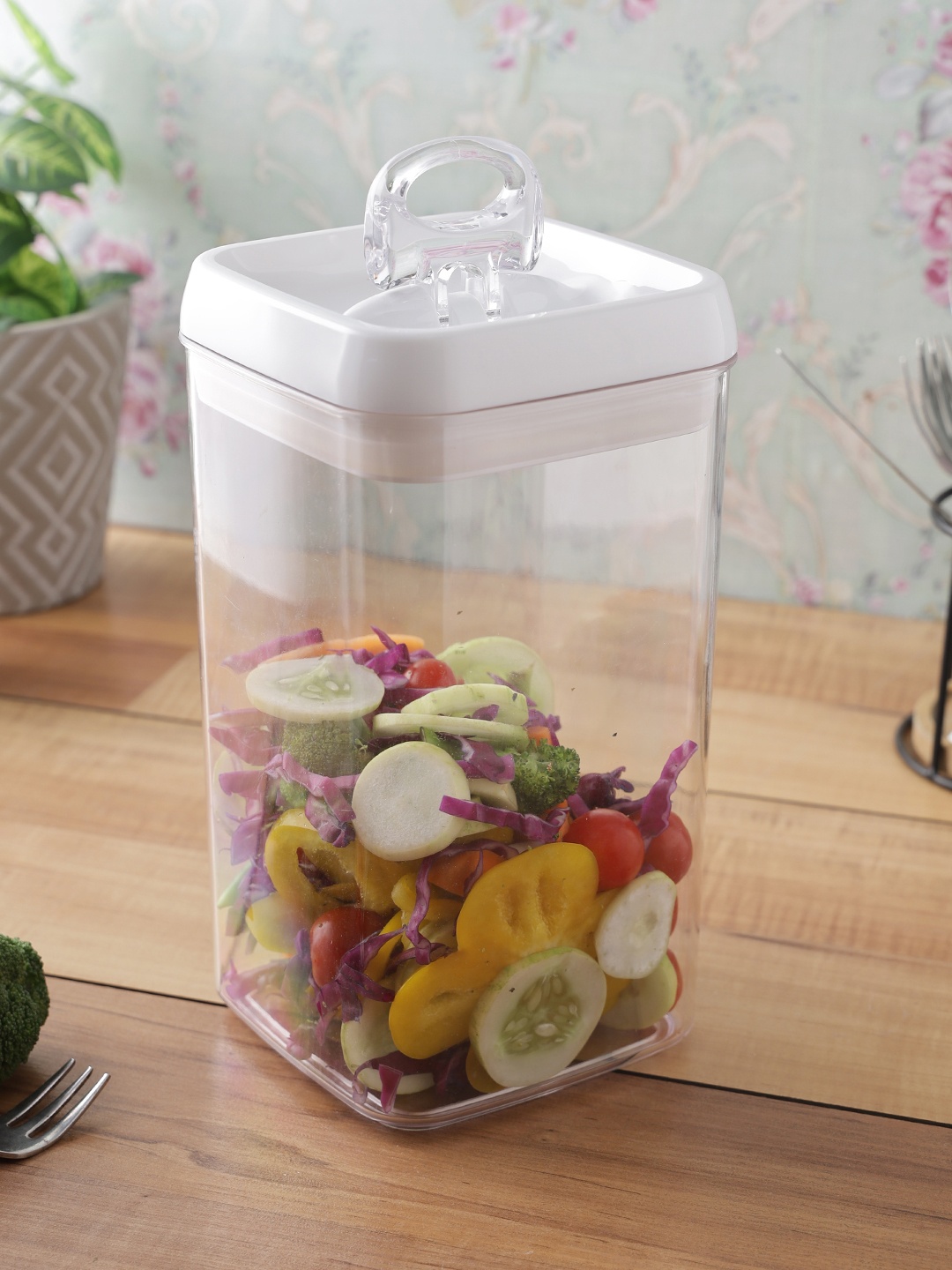 

Felli Transparent & White Solid Air Tight Food Container