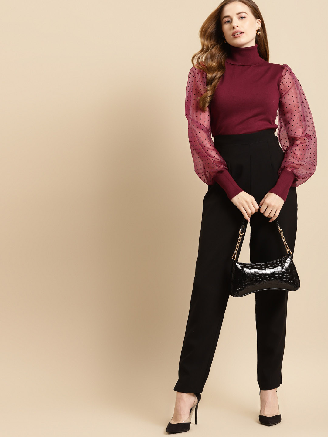 

COVER STORY Women Maroon Pullover