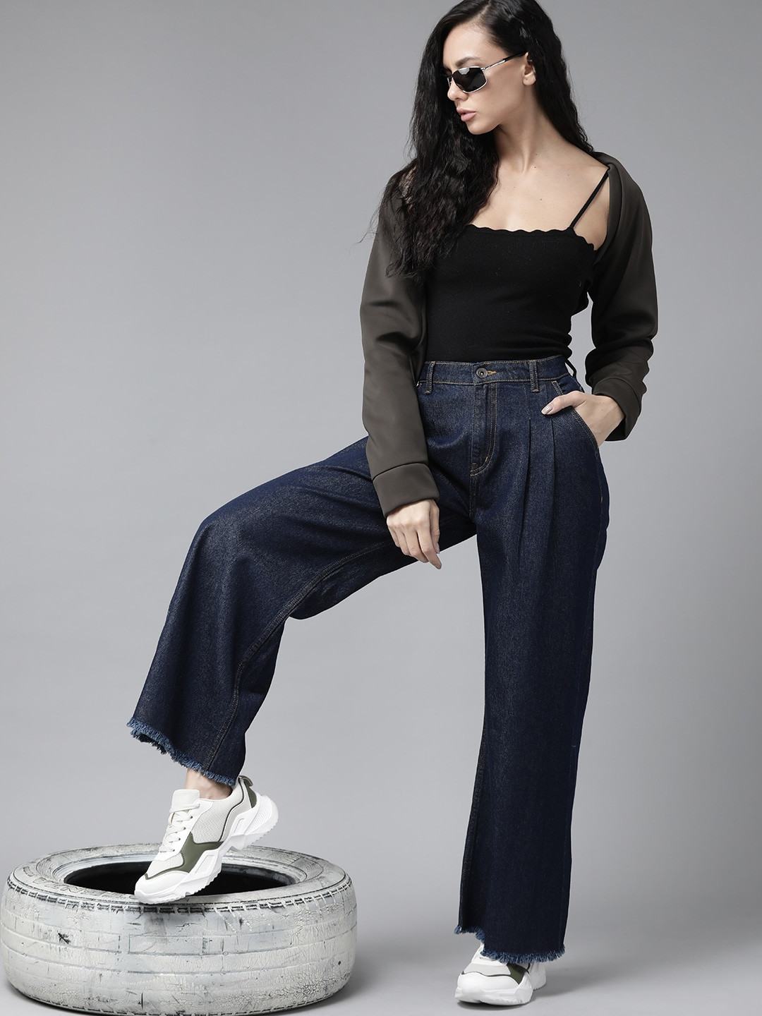 

The Roadster Lifestyle Co Women Navy Blue Cotton Wide Leg High-Rise Jeans