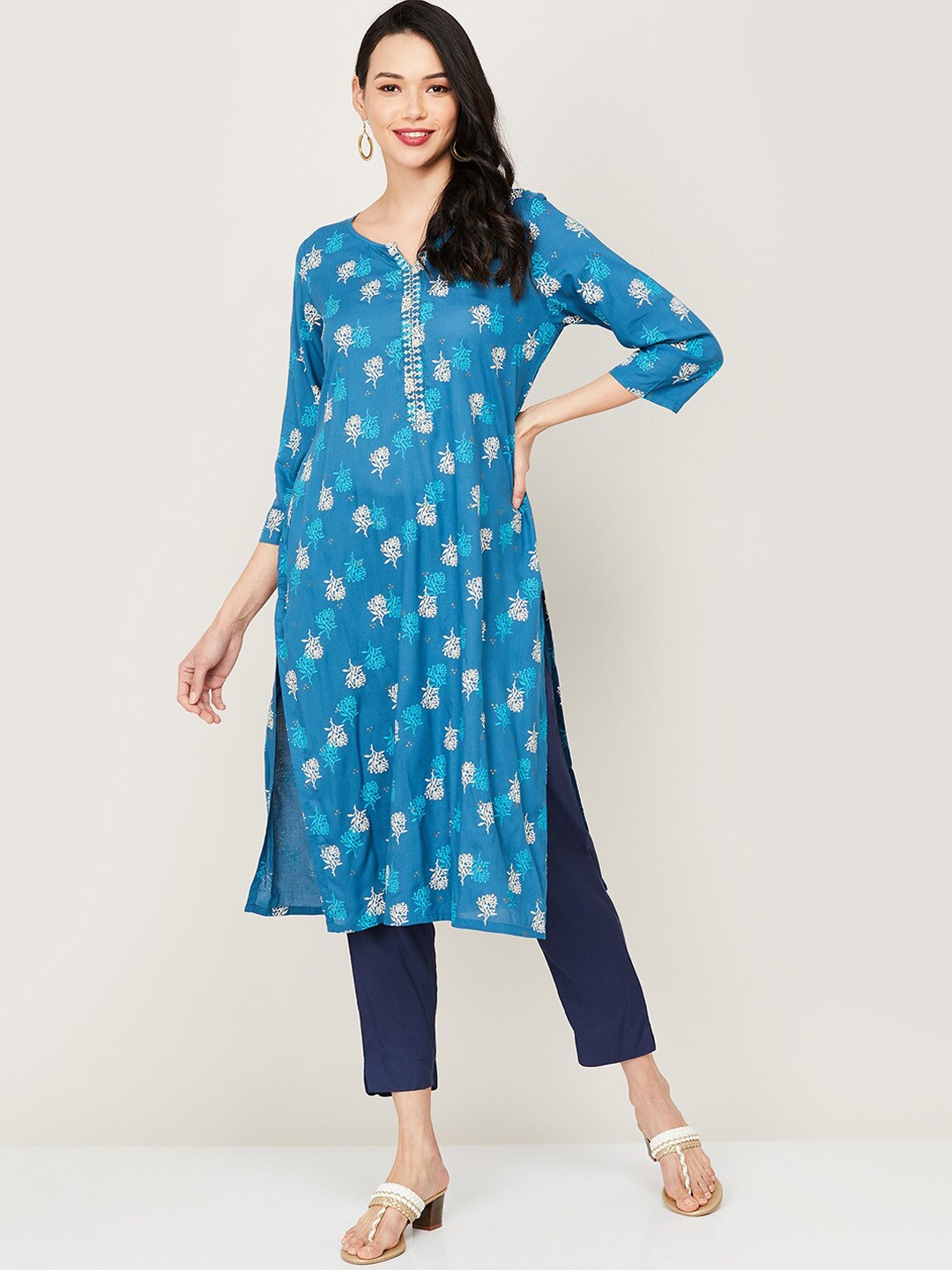 

Melange by Lifestyle Women Blue & White Floral Printed Kurta