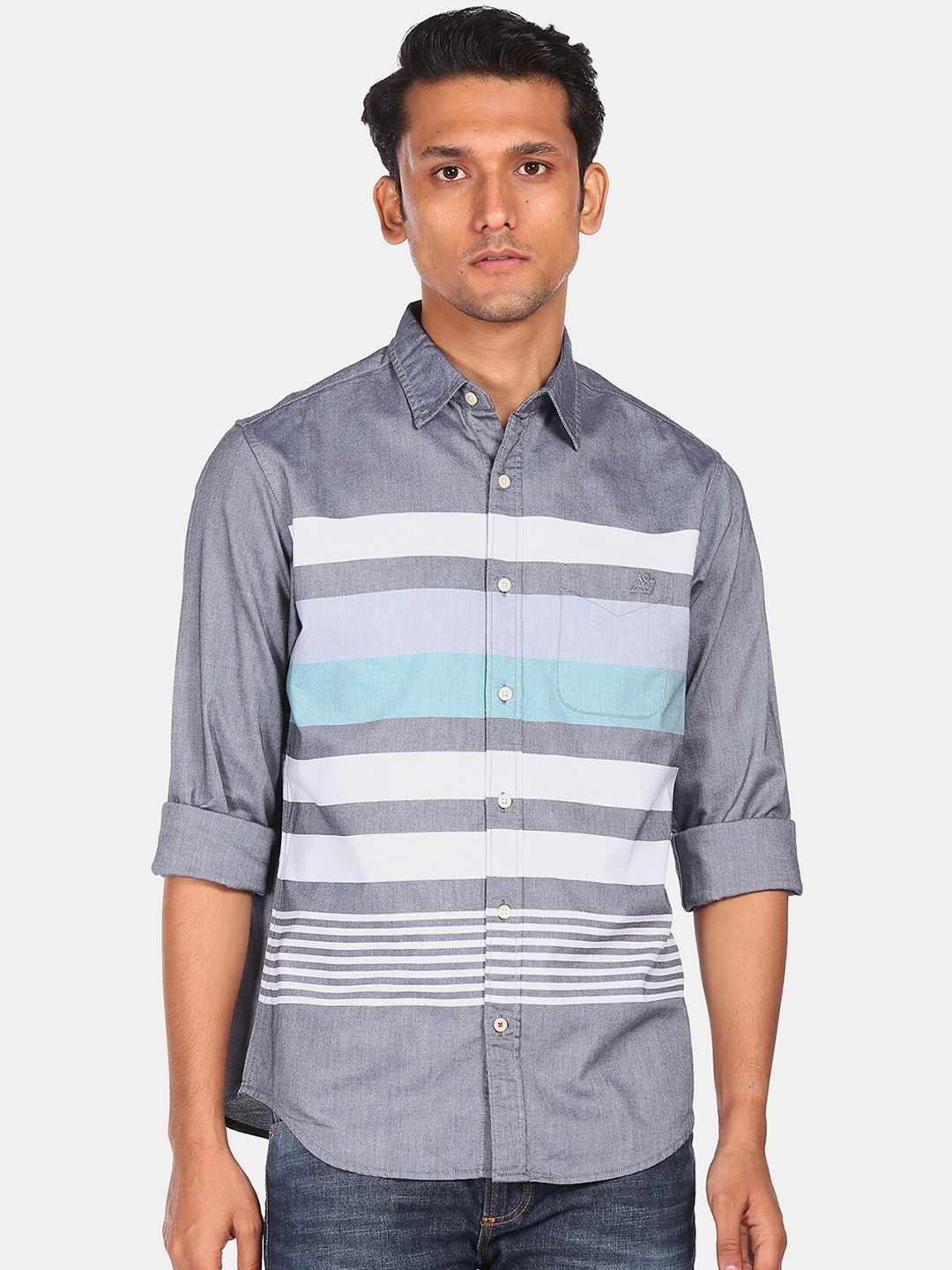 

Aeropostale Men Blue Horizontal Stripes Opaque Striped Pure Cotton Casual Shirt