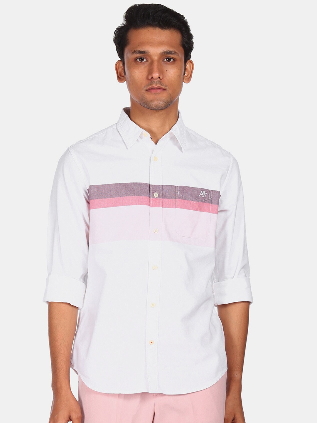 

Aeropostale Men White & Pink Opaque Striped Pure Cotton Casual Shirt