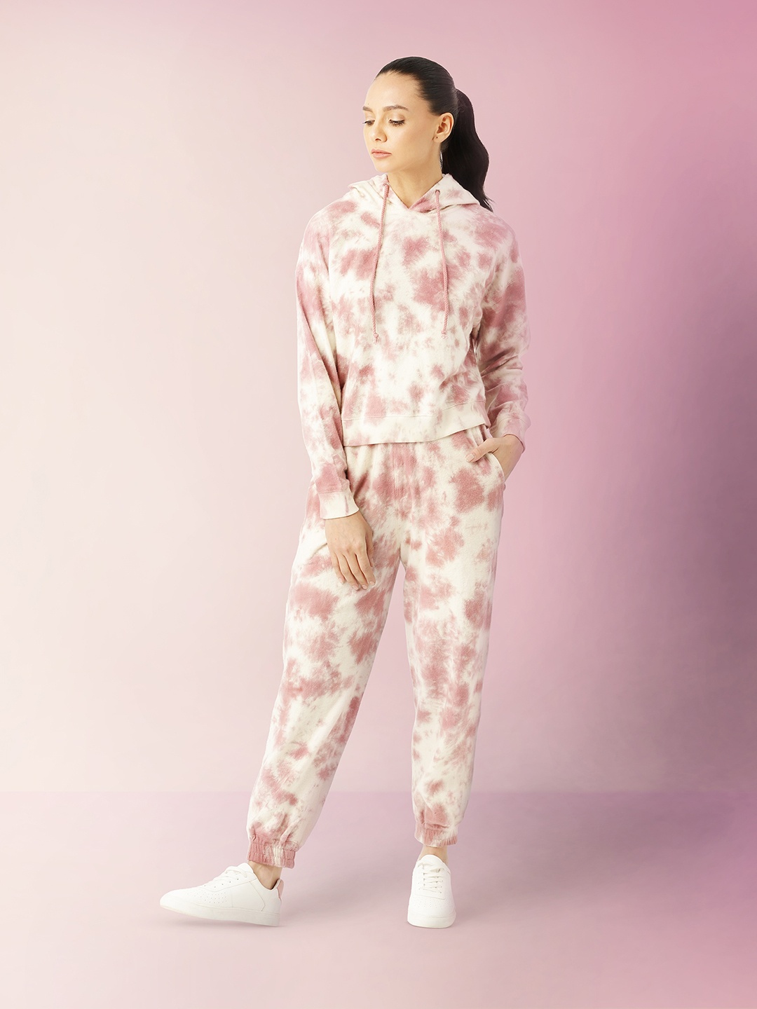

LILL Women Pink & Cream-Coloured Dyed Pure Cotton Top with Pyjamas
