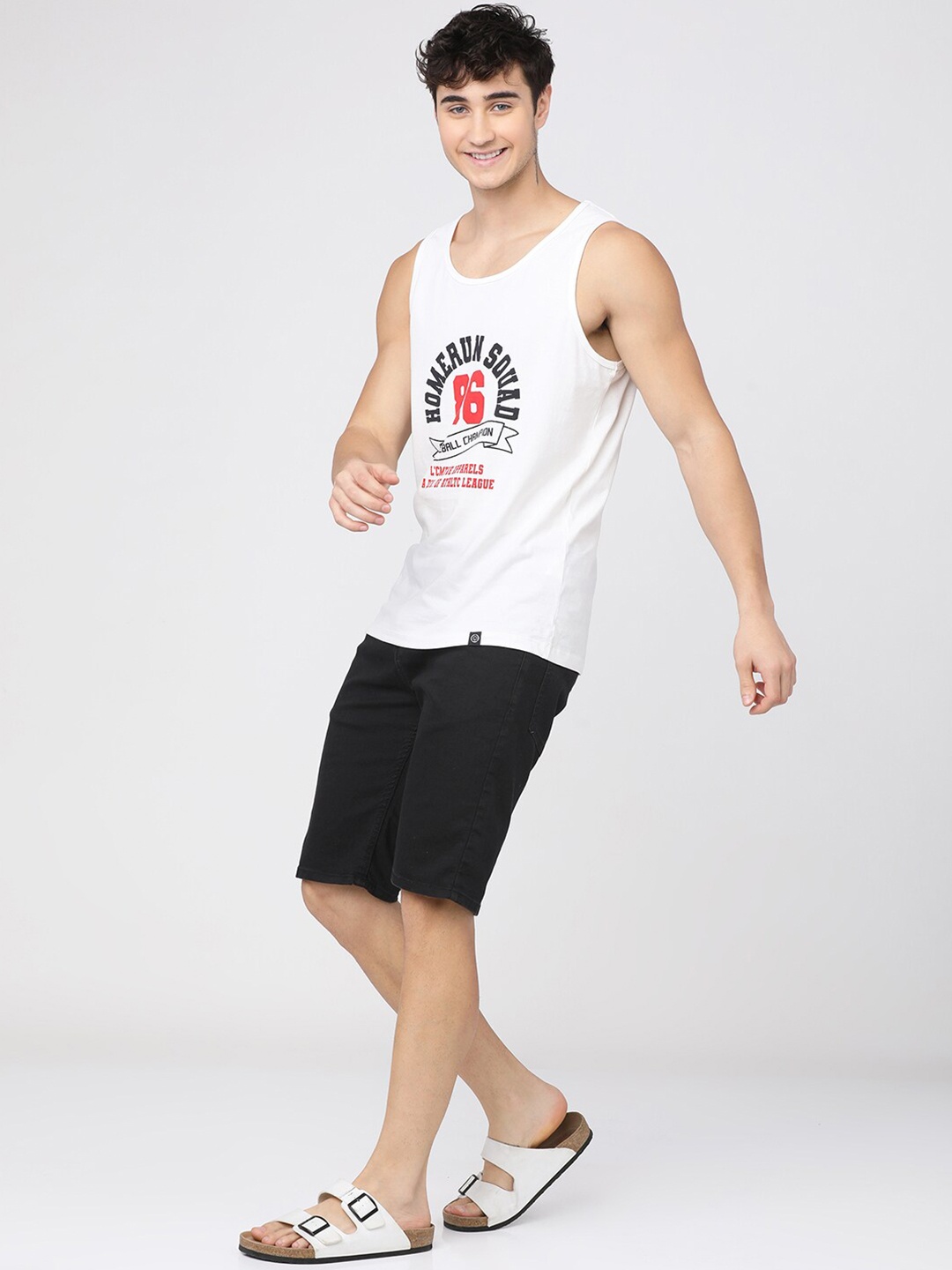 

LOCOMOTIVE Men White Varsity Printed Slim Fit T-shirt