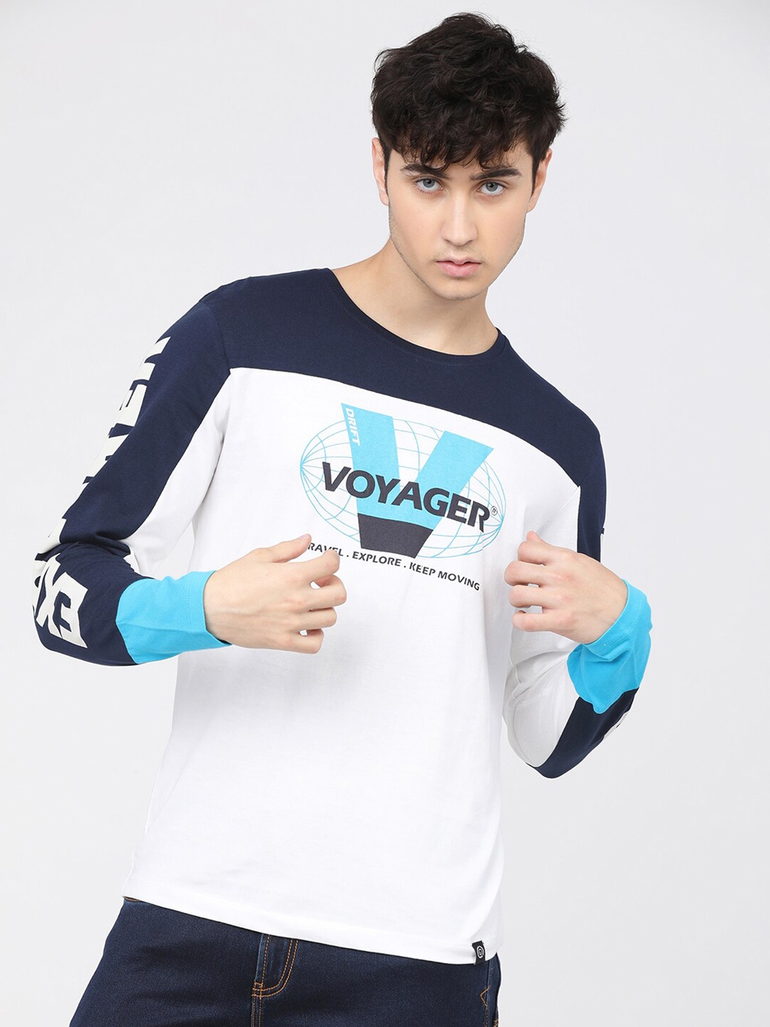 

LOCOMOTIVE Men White & Blue Typography Printed Slim Fit T-shirt