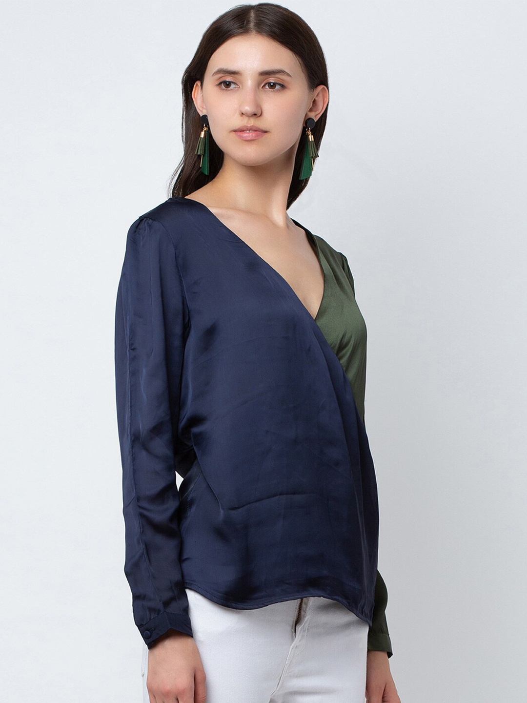 

DODO & MOA Green & Navy Blue Colourblocked Wrap Top