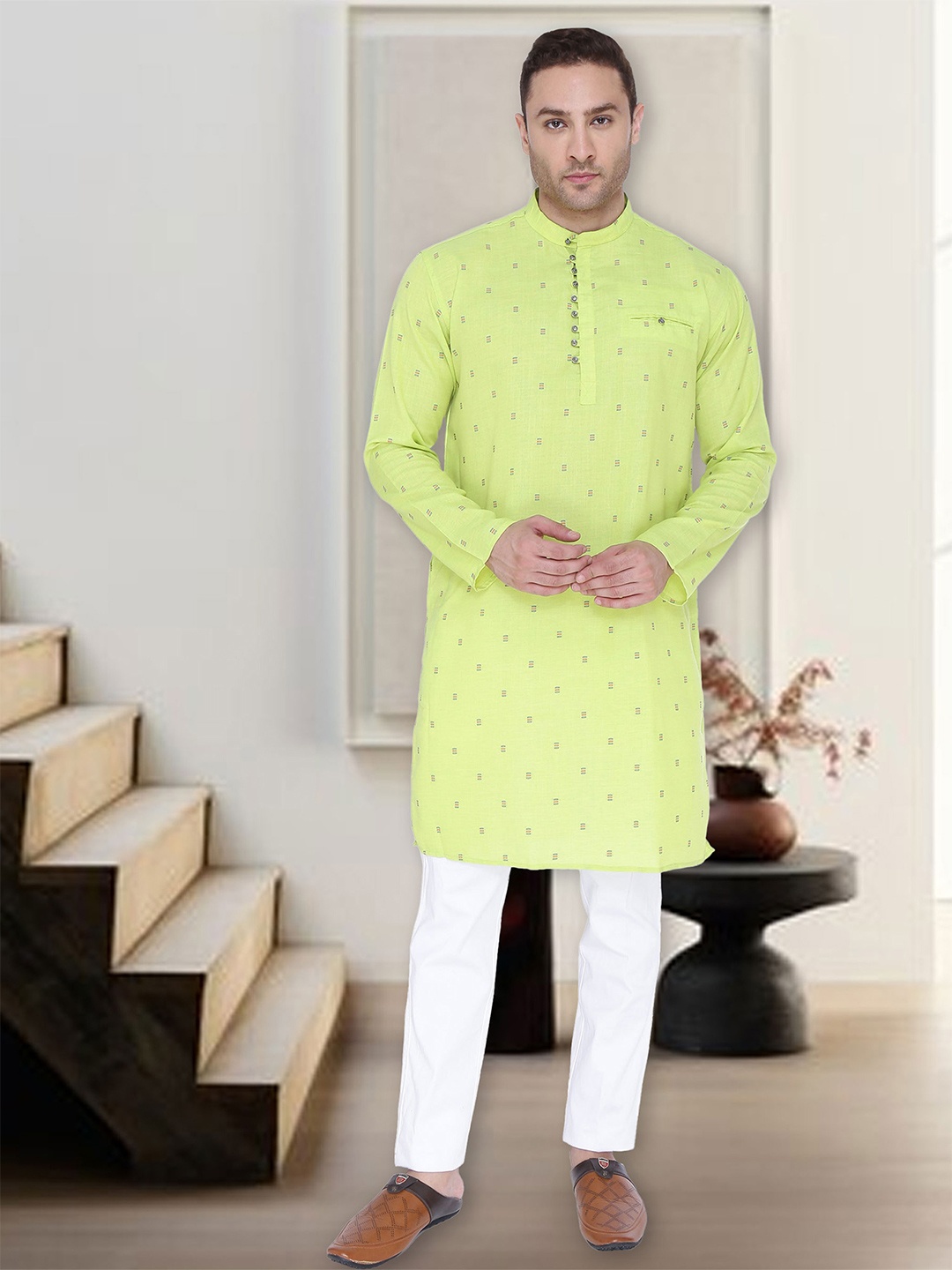 

Kuons Avenue Men Green Geometric Chikankari Kurta