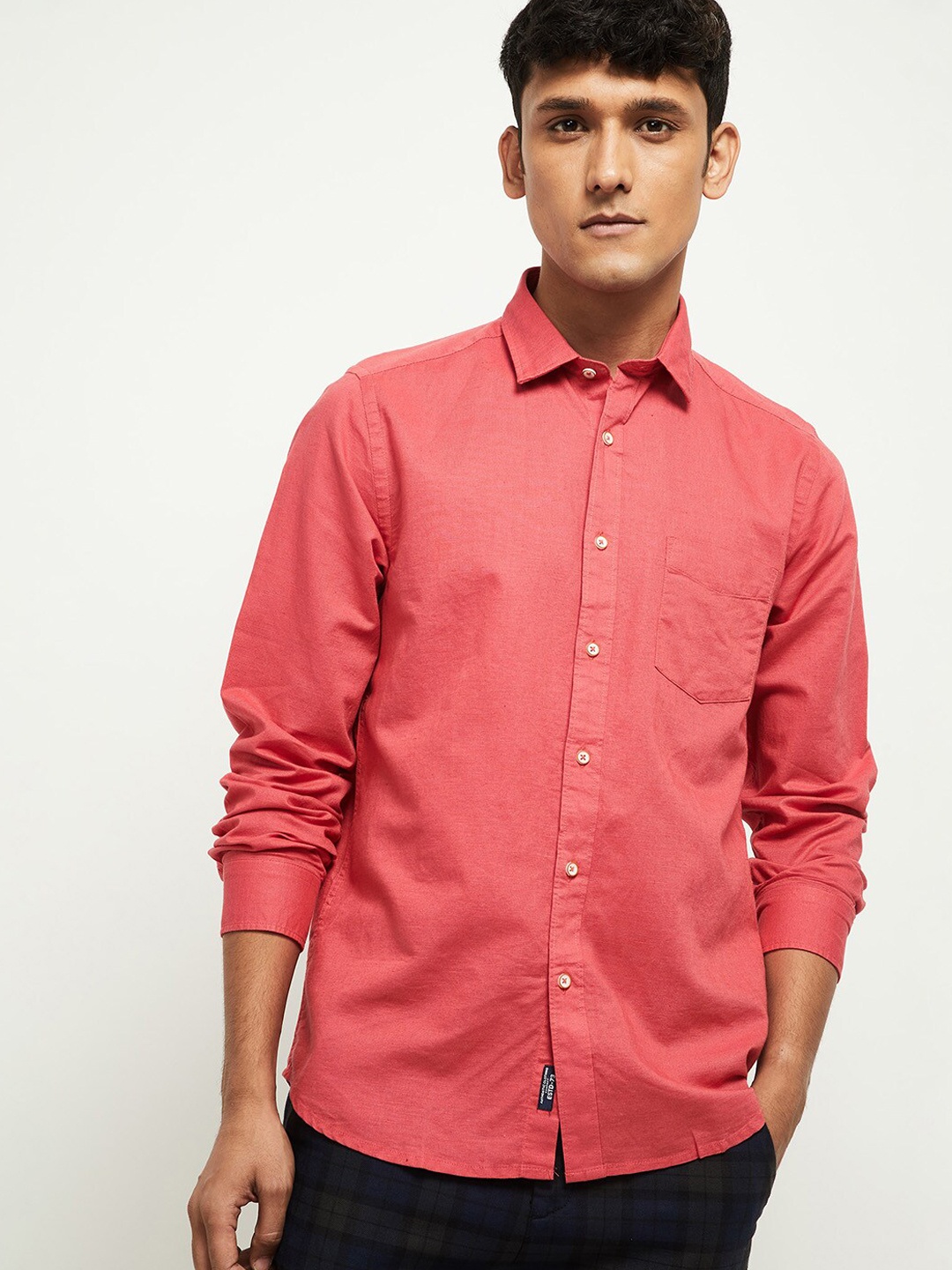 

max Men Coral Pink Opaque Casual Shirt