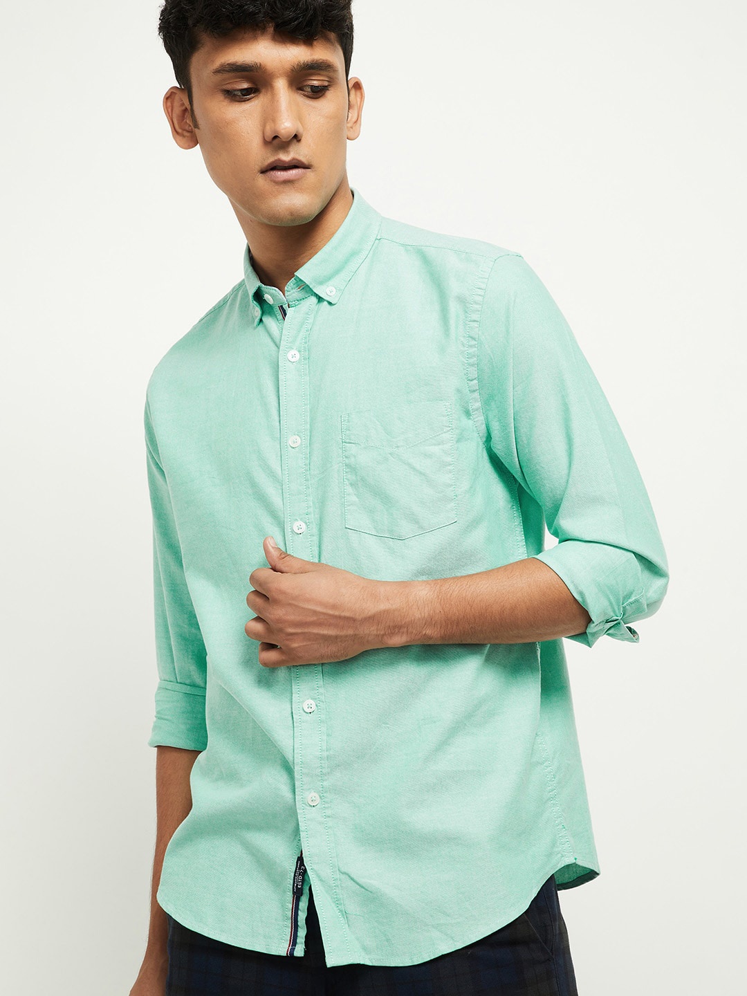 

max Men Green Opaque Pure Cotton Casual Shirt