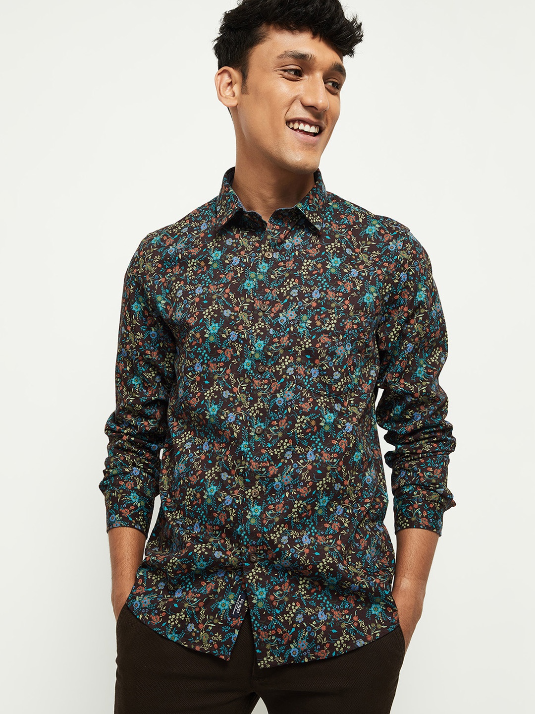 

max Men Brown & Blue Floral Opaque Printed Pure Cotton Casual Shirt